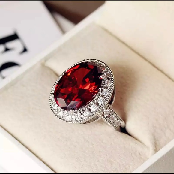 Luxury Male Female Big Oval Ring Charm Silver Color Red Stone Ring Engag… - Picture 4 of 8